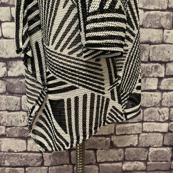 PerSeption Concept No Close Shawl Cardigan - Picture 6 of 10